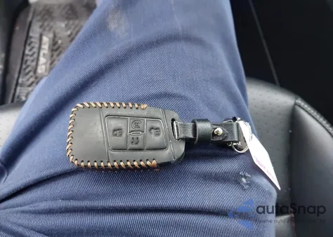 2022 Volkswagen Atlas Cross Sport 2.0T Se z USA, uszkodzony, nr VIN 1V2LC2CAXNC204250